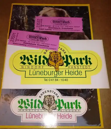 Wildpark Lüneburger Heide (Hrsg.): Wildpark Lüneburger Heide Hanstedt-Nindorf BÄRENSTARK - Broschüre mit Parkattraktionen und Rundgang - anbei 2 entwerte Eintrittskarten des Parks und 1 Park-Aufkleber. Um 1980/1990 zu datieren. 
