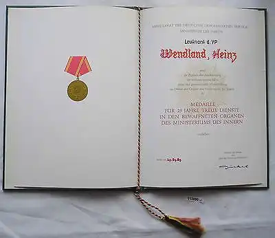 DDR Urkunde Medaille für 25 Jahre treue Dienste Ministerium des Innern (113890)