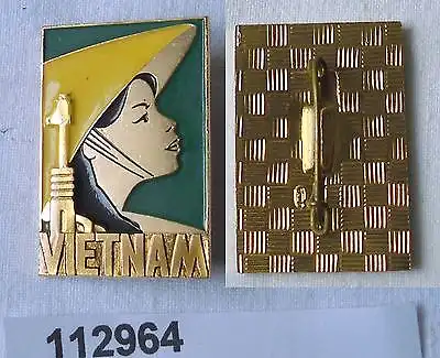 Altes Abzeichen Vietnam Frau mit Maschinengewehr und Strohhut (112964)
