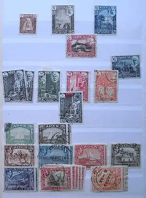 Kleine alte Briefmarken Sammlung Aden mit 50 Marken ab 1946 (118692)