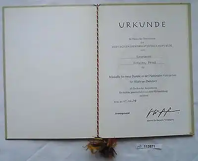 DDR Urkunde Medaille für 20 Jahre treue Dienste NVA 1979 (113871)