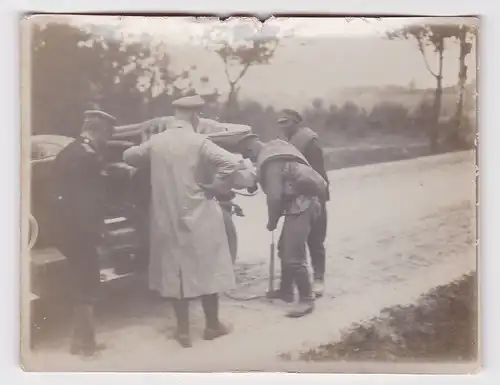 83592 Original Foto Reifenpanne bei Rzeszów im 1.Weltkrieg