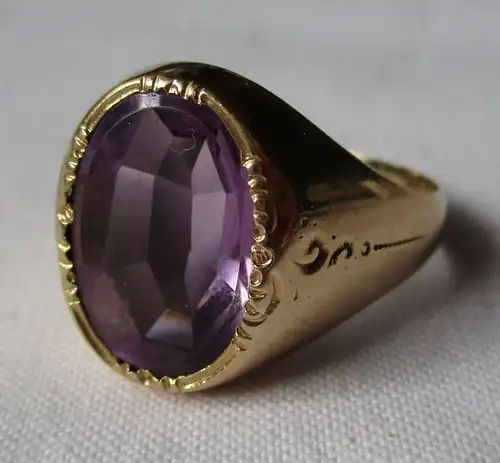 Dekorativer 585er Gold Ring Damenring Siegelring mit violettem Stein (110509)