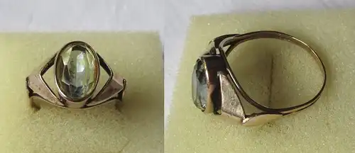 Dekorativer 333er Gold Ring Damenring mit blaßgrünem Stein (115668)