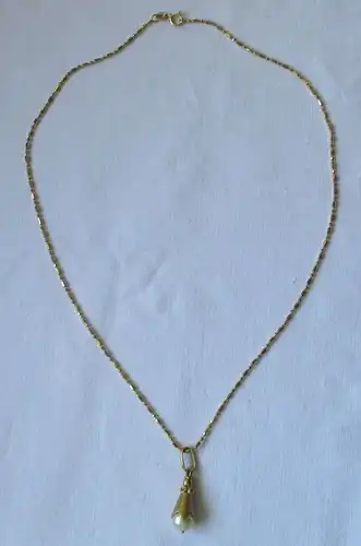 Wundervolle Kette aus 750er Gold mit Perlenanhänger (122556)