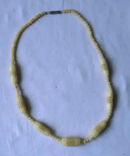Alte Damen Halskette aus Horn oder Bein mit Schraubverschluß um 1930 (108644)