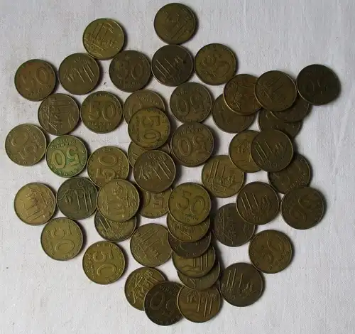 DDR: 50 x 50 Pfennig Messing Münzen alle von 1950 !!! (118841)