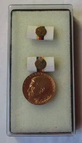DDR Orden Dr. Theodor Neubauer Medaille in Bronze im Etui (100548)