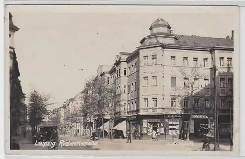 90194 Foto Ak Leipzig Riebeckstrasse mit Geschäften 1937