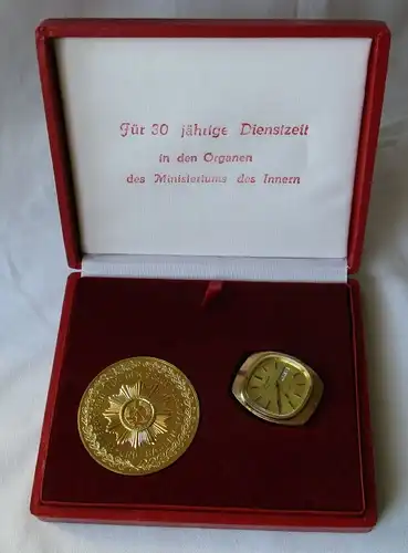 Glashütte Spezichchron 30 Jahre MdI mit Verleihungsschachtel & Medaille (114577)