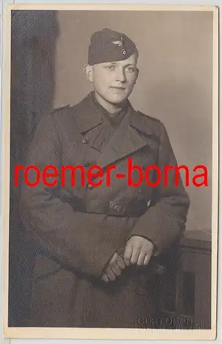 75549 Foto Ak Soldat der Luftwaffe mit Wintermantel Wolfenbüttel im 2.Weltkrieg