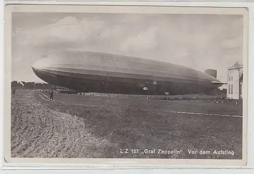 71895  Foto Ak LZ 127 "Graf Zeppelin" Vor dem Aufstieg 1929