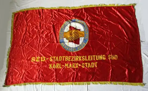 DDR Fahne Einheitspartei SED Stadtbezirksleitung Süd Karl-Marx-Stadt (135312)