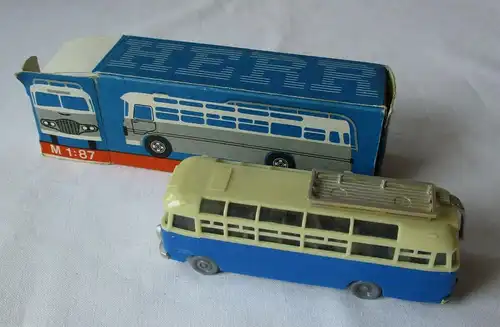 DDR Modellauto Herr 1:87 H0 Ikarus 311 Reisebus blau OVP Rarität (124957)