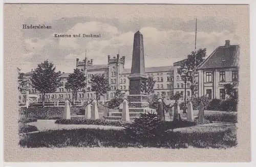 16354 Ak Hadersleben - Kaserne und Denkmal um  1910