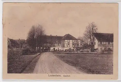 900562 AK Leutenhain bei Rochlitz - Gasthof davor Fuhrwerke 1925