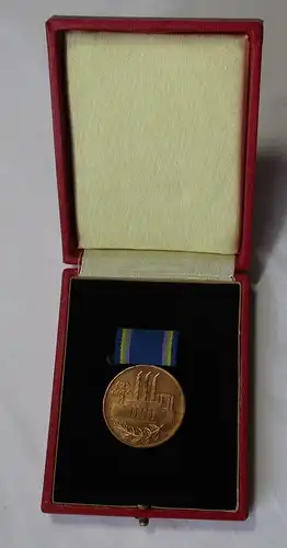 Medaille für Verdienste in der Energiewirtschaft in Bronze im Etui (125332)