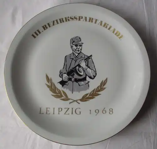 DDR Porzellan Teller III.Bezirksspartakiade der Kampfgruppe Leipzig 1968(104518)