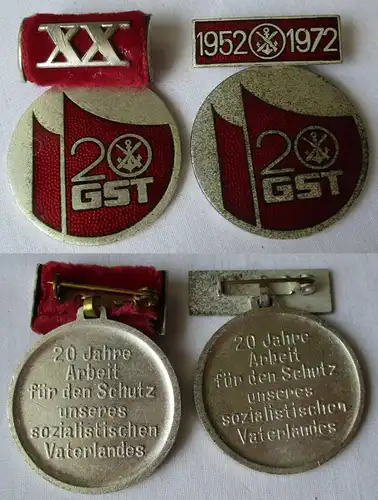 2x DDR Abzeichen 20 Jahre GST Gesellschaft für Sport und Technik 1972 (124311)