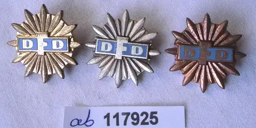 3 x DDR Ehrennadeln des DFD Gold Silber & Bronze (117925)