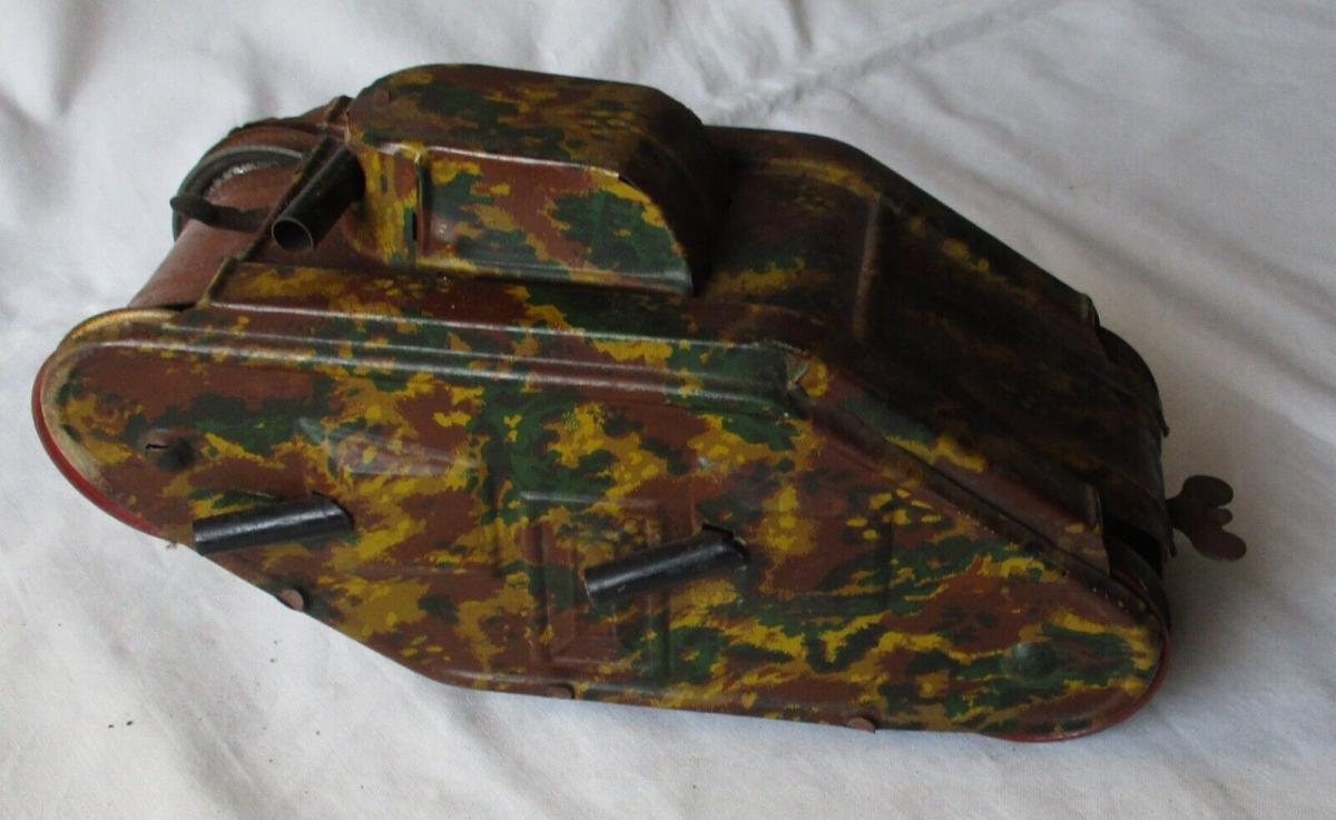 Blechspielzeug Modell Gely 178? Panzer Tarnfarben 1. Weltkrieg (124704) 0