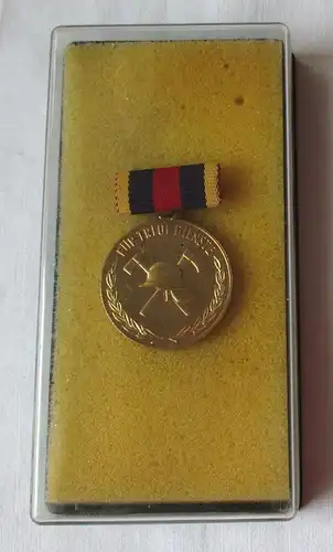 DDR Medaille für treue Dienste freiwillige Feuerwehr in Gold im Etui (108234)