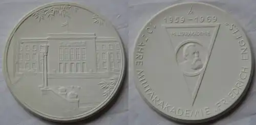 DDR Meissner Porzellan Medaille Militärakademie "Friedrich Engels" (157943)