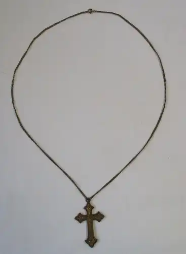 elegante Kette mit religiösem Anhänger Kruzifix um 1930 (124558)