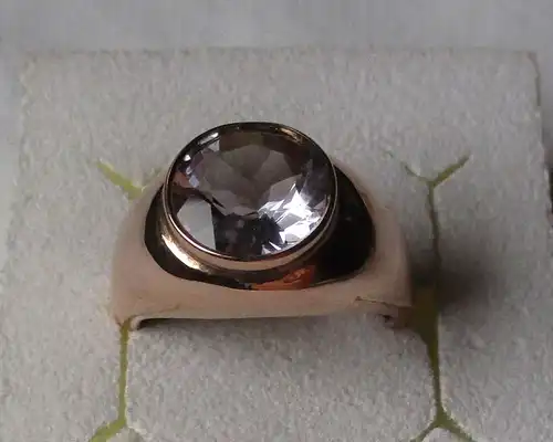 charmanter 375er Gold Ring Roségold mit violettem Edelstein (100985)