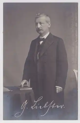 35860 Ak Leipzig Georg Liebster Pastor an der St.Lucaskirche um 1910