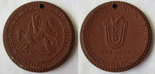 DDR Porzellan Medaille 10 Jahre Christlich-Demokratische Union 1955 (104588)