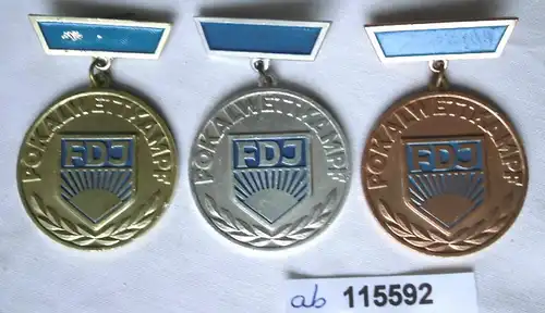 DDR Abzeichen FDJ Pokalwettkampf Gold, Silber, Bronze (115592)