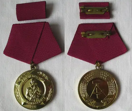 DDR Medaille für Verdienste im Brandschutz im Etui Bartel 223 b (116803)