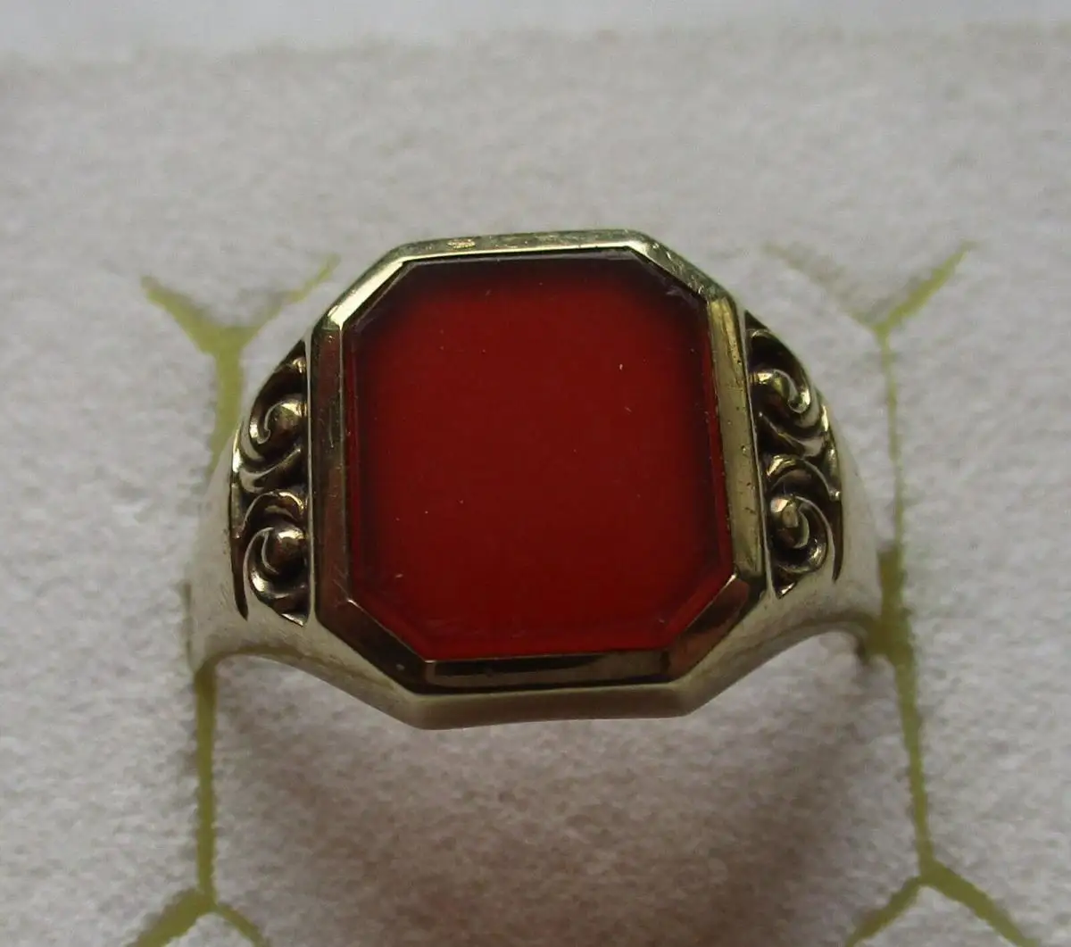 eleganter 333er Gold Ring Siegelring mit Lagestein Karneol? Edelstein (163225) 0