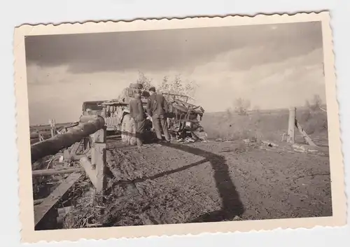 903683 Original Foto Rollbahn in Russland mit Panzer im 2.Weltkrieg