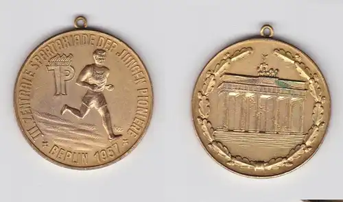 DDR Medaille III.Zentrale Spartakiade der Jungen Pioniere Berlin 1957 (105759)