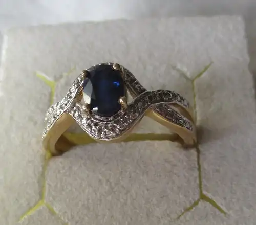 eleganter 925er Sterling Silber Ring vergoldet mit blauem Edelstein (100755)