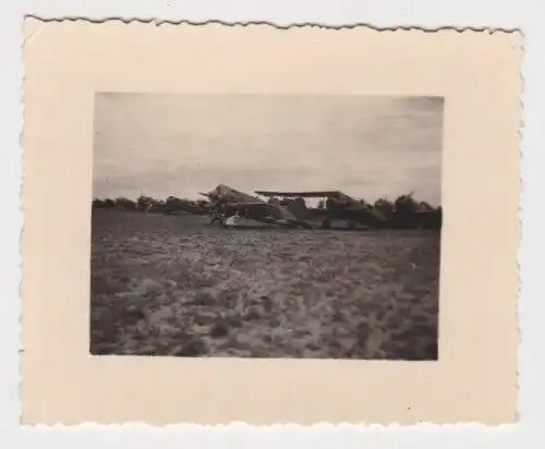 67302 Foto Jagdflieger Staffel am Boden im 2. Weltkrieg