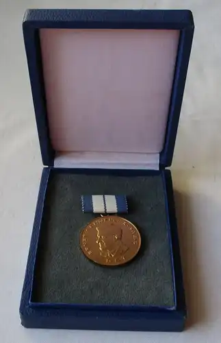 DDR Medaille Ernst Schneller Preis GST Gold 1978-86 im Etui (109362)