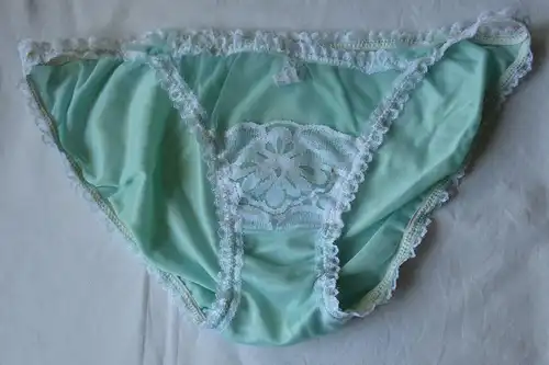 DDR Dessous Slip grün Spitze Dederon Gr. 44 ungetragen Marke Stretta (159899)