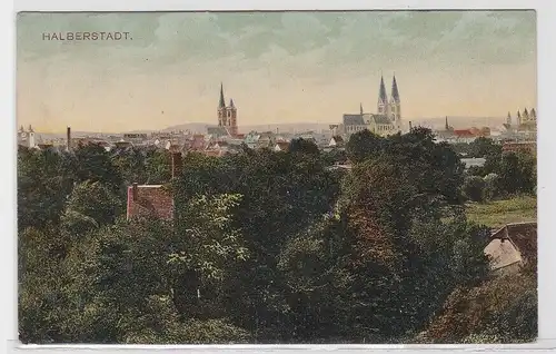 93350 AK Halberstadt - Totalansicht mit Kirche und Dom 1907