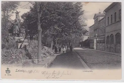 902997 Ak Leisnig Lindenplatz mit Denkmal 1905