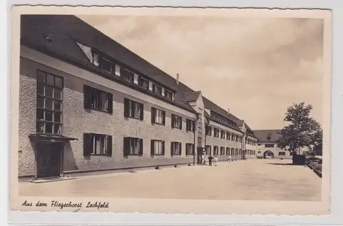 903377 Ak Aus dem Fliegerhorst Lechfeld um 1940