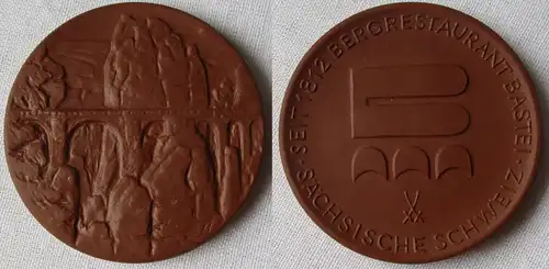 DDR Porzellan Medaille Bergrestaurant Bastei seit 1812 Sächs. Schweiz (165089)