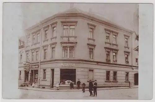 904007 Foto Ak Meuselwitz Fleischerei und Zigarrengeschäft 1911