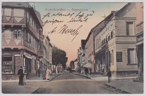 902520 Ak Neuhaldensleben Hagenstraße mit Geschäften 1912