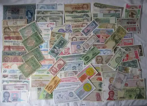 Sammlung mit 100 Banknoten aus aller Welt (105147)