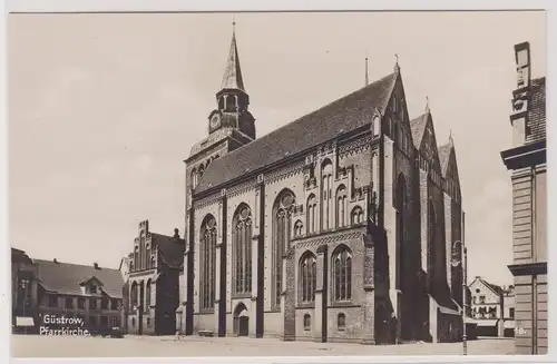 903510 Ak Güstrow Pfarrkirche um 1930