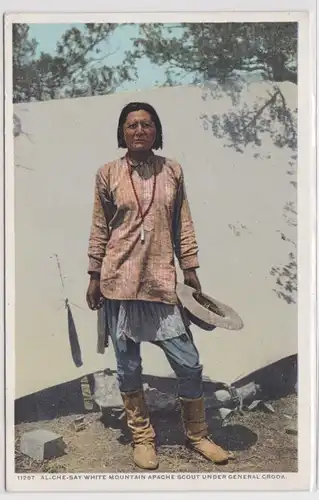 16981 Ak White Mountain Apache Scout Indianer under General Crook um 1910