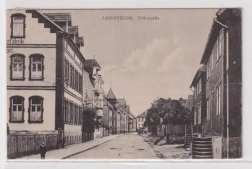 10190 Ak Leinefelde Triftstrasse mit Fabrik 1922